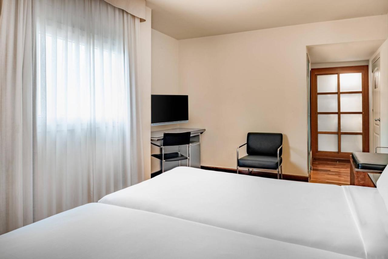 Ac Hotel La Linea By Marriott La Línea de la Concepción Екстериор снимка