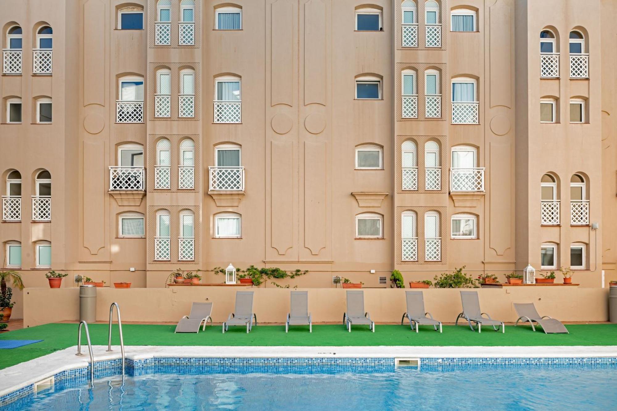 Ac Hotel La Linea By Marriott La Línea de la Concepción Екстериор снимка