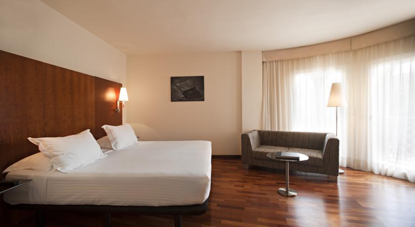 Ac Hotel La Linea By Marriott La Línea de la Concepción Екстериор снимка